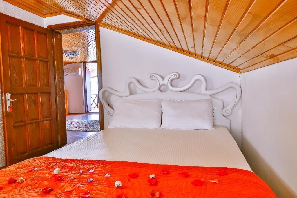 Kekova Theimussa Hotel Kaleucagiz ภายนอก รูปภาพ