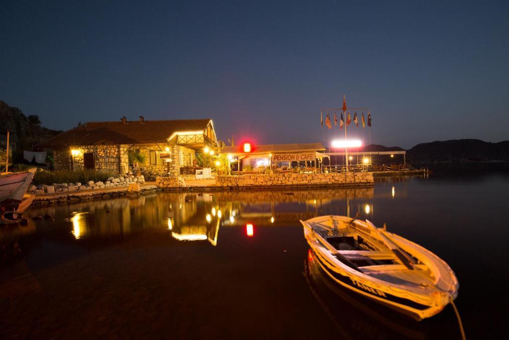 Kekova Theimussa Hotel Kaleucagiz ภายนอก รูปภาพ