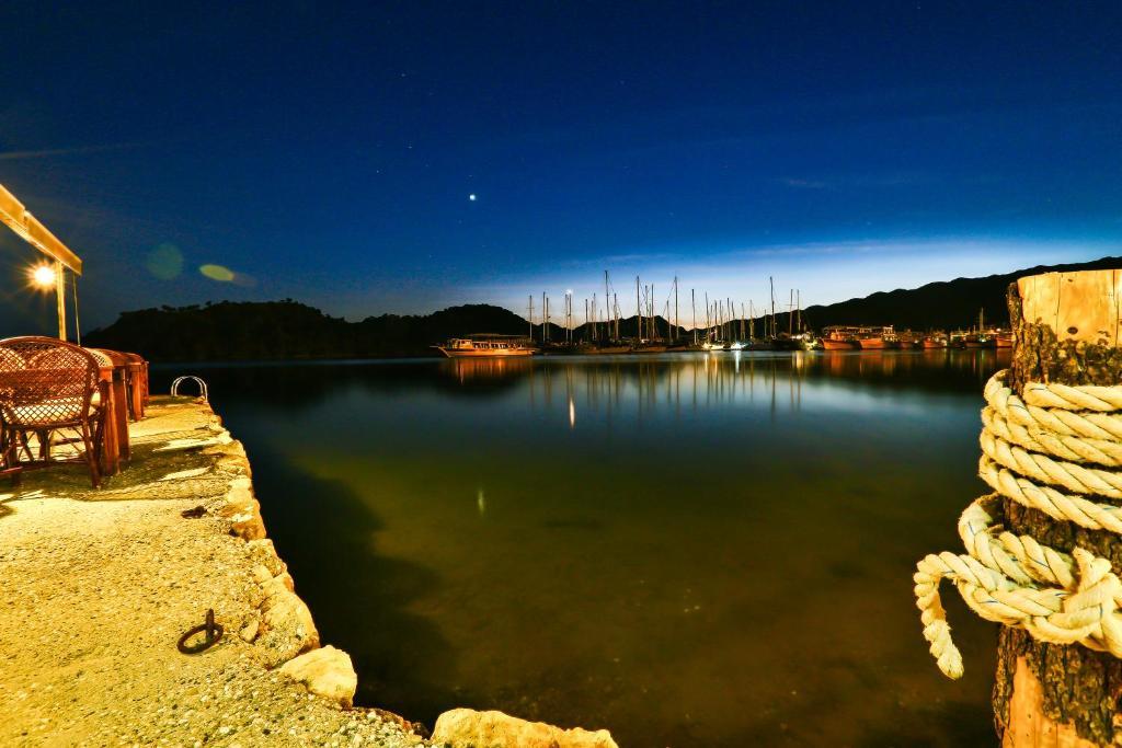 Kekova Theimussa Hotel Kaleucagiz ภายนอก รูปภาพ